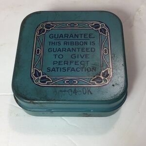 VINTAGE UNDERWOOD TYPEWRITER RIBBON TIN WITH A BRAND NEW UNOPENED RIBBON ROLL